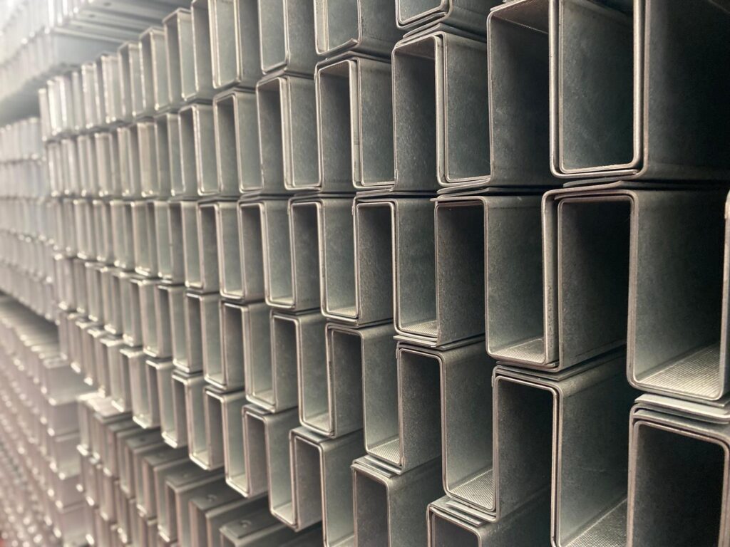 Proyectos de perfilado industrial diseñados por Favaritx 1