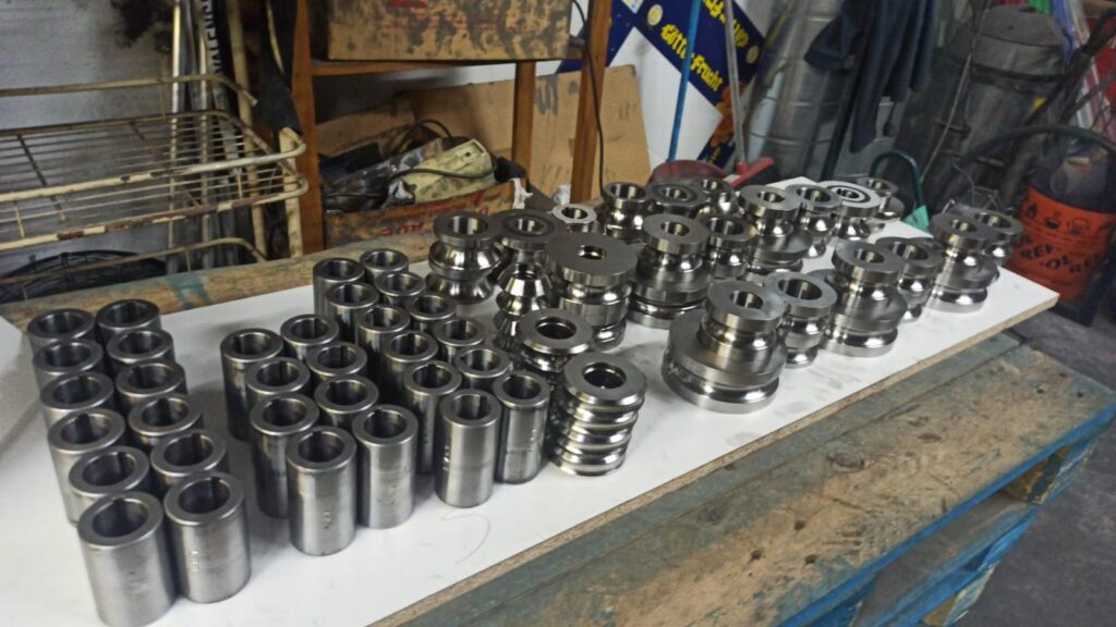 Rodillos diseñados por Favaritx con ingeniería inversa para perfilado 1